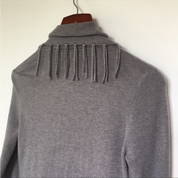 Sweater - Picture 6 of 7